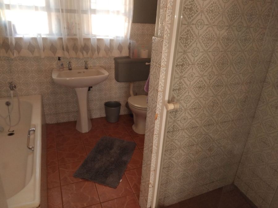3 Bedroom Property for Sale in Meiringspark Ext 2 North West